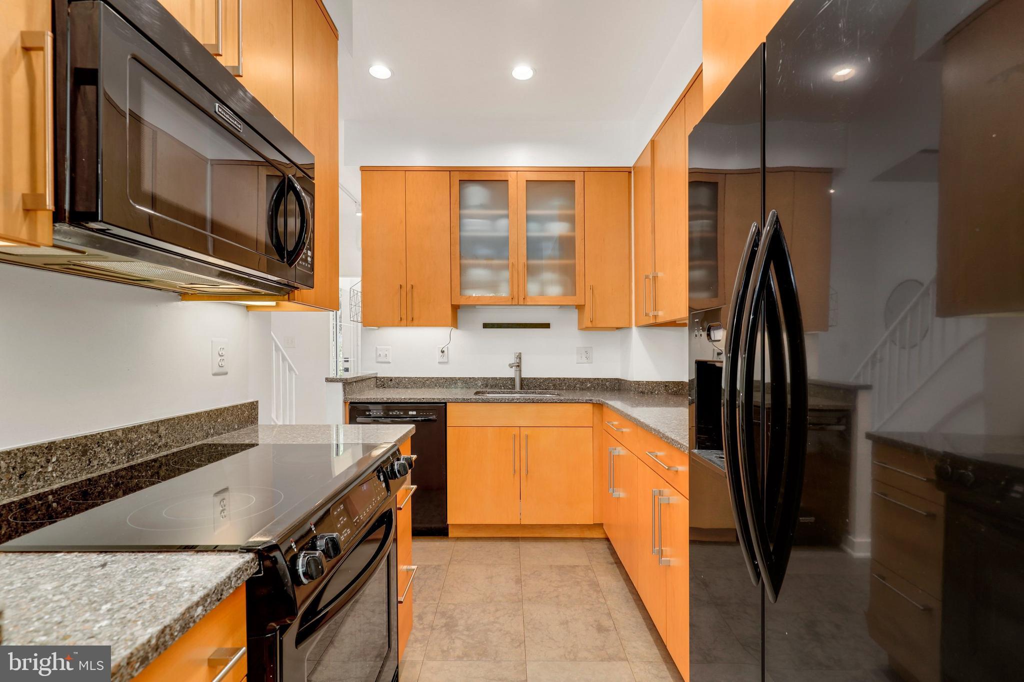 11459 Waterview Cluster Reston, VA 20190 - Photo 8 of 40