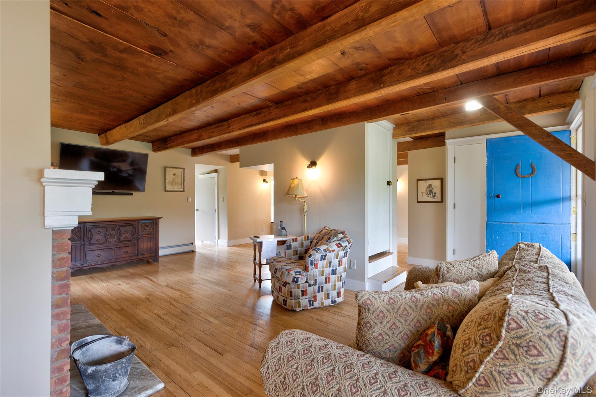 4 Low Road Wallkill, NY 12589 - Photo 6 of 50 note the hand hewn beams