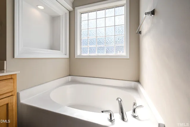 $2,195 | 7954 Willowglen Drive, Raleigh, NC 27616