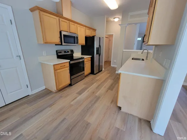 $2,195 | 7954 Willowglen Drive, Raleigh, NC 27616