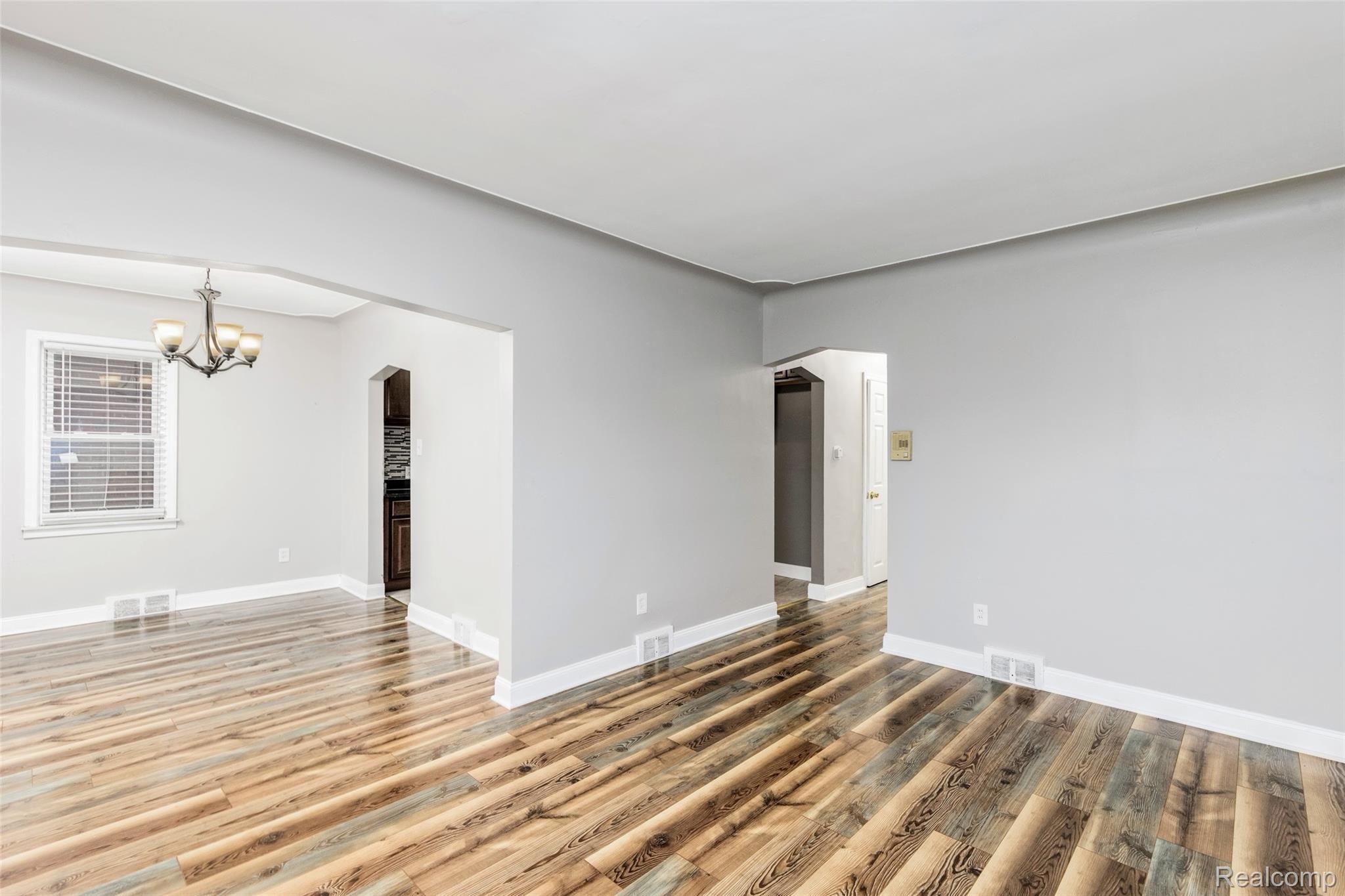 5242 Alter Road Detroit, MI 48224 - Photo 3 of 29 5242 Alter Rd-2.jpg