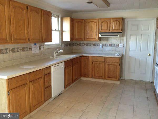 6902 Yale Road Middle River, MD 21220 - Photo 6 of 12 Kitchen