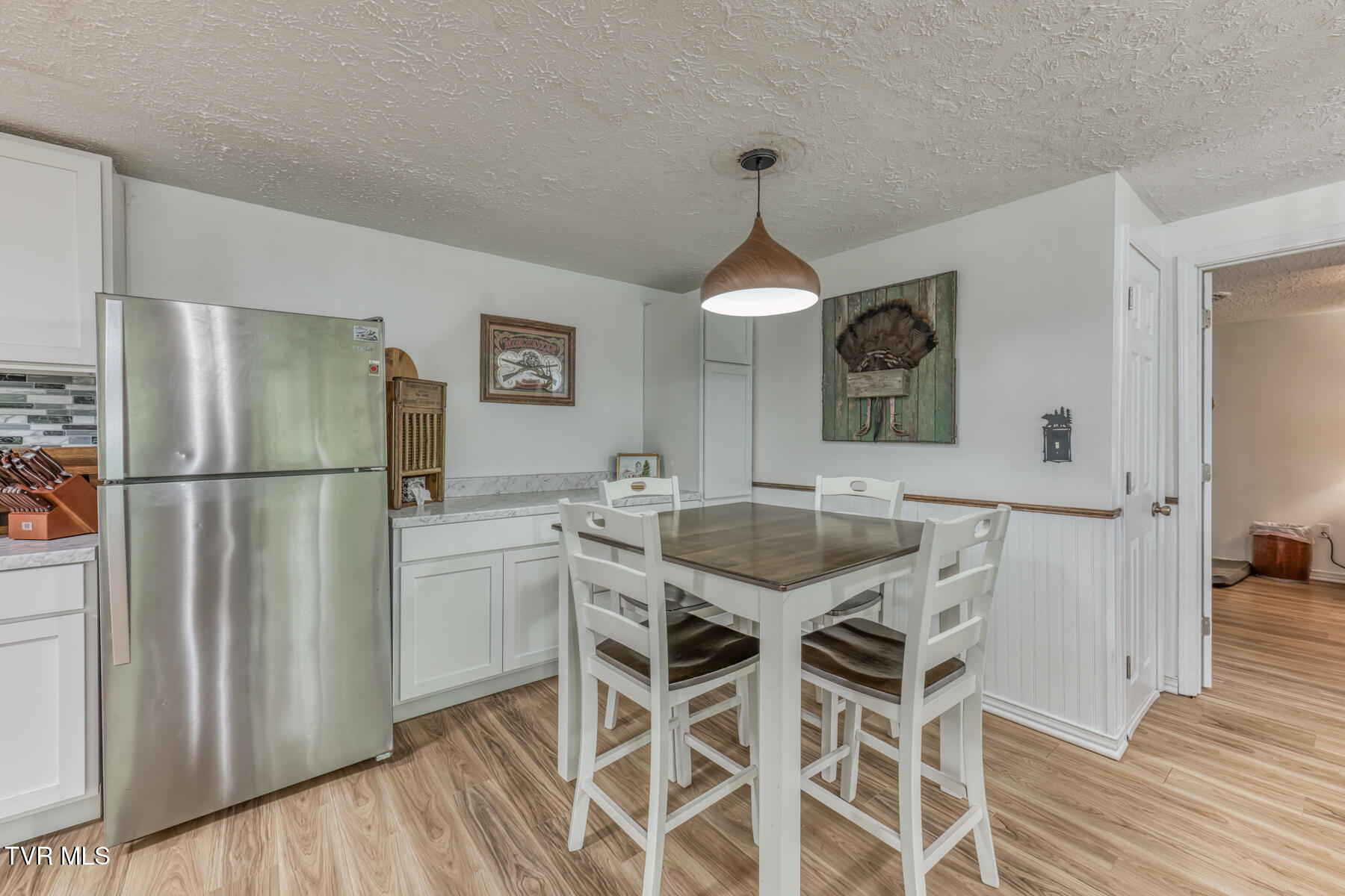 124 Tolley Lane Erwin, TN 37650 - Photo 8 of 31 124 Tolley Ln-10