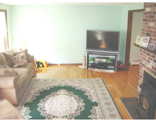 7 Summit Groton, MA 01450 - Photo 4 of 9