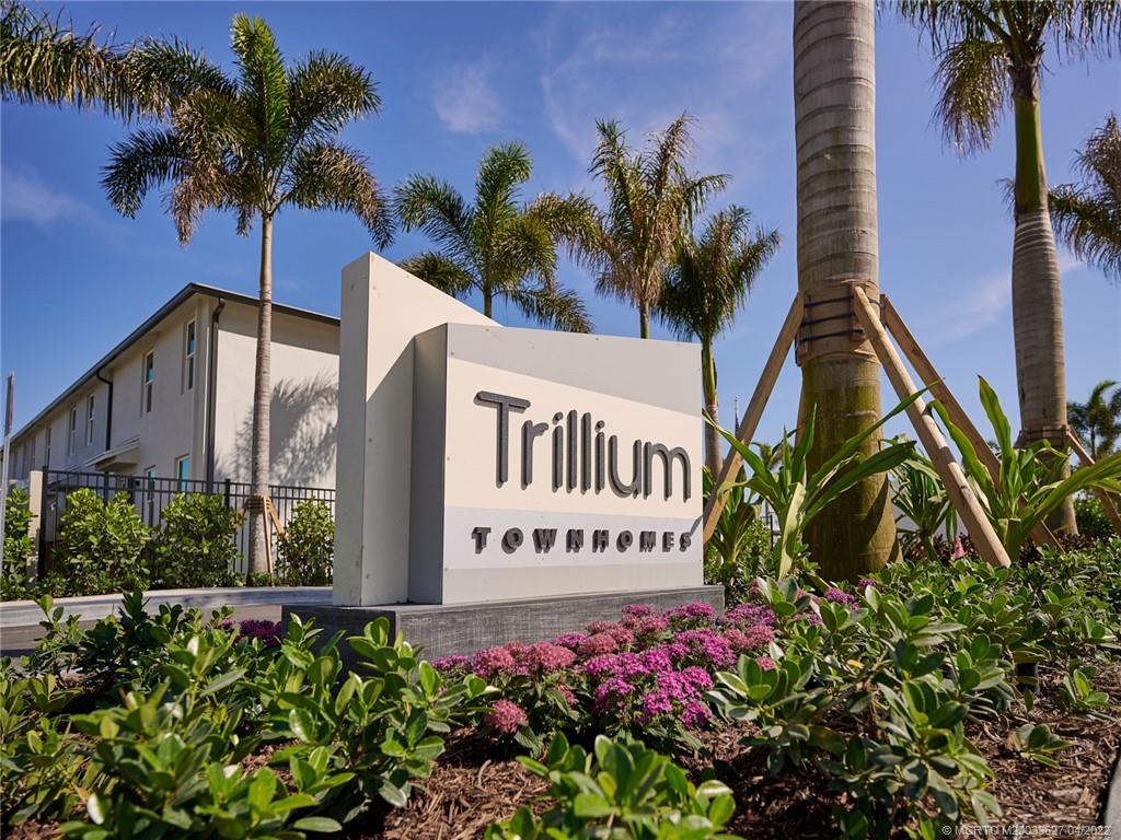 3919 Southeast Mentmore Lane Stuart, FL 34997 - Photo 2 of 13