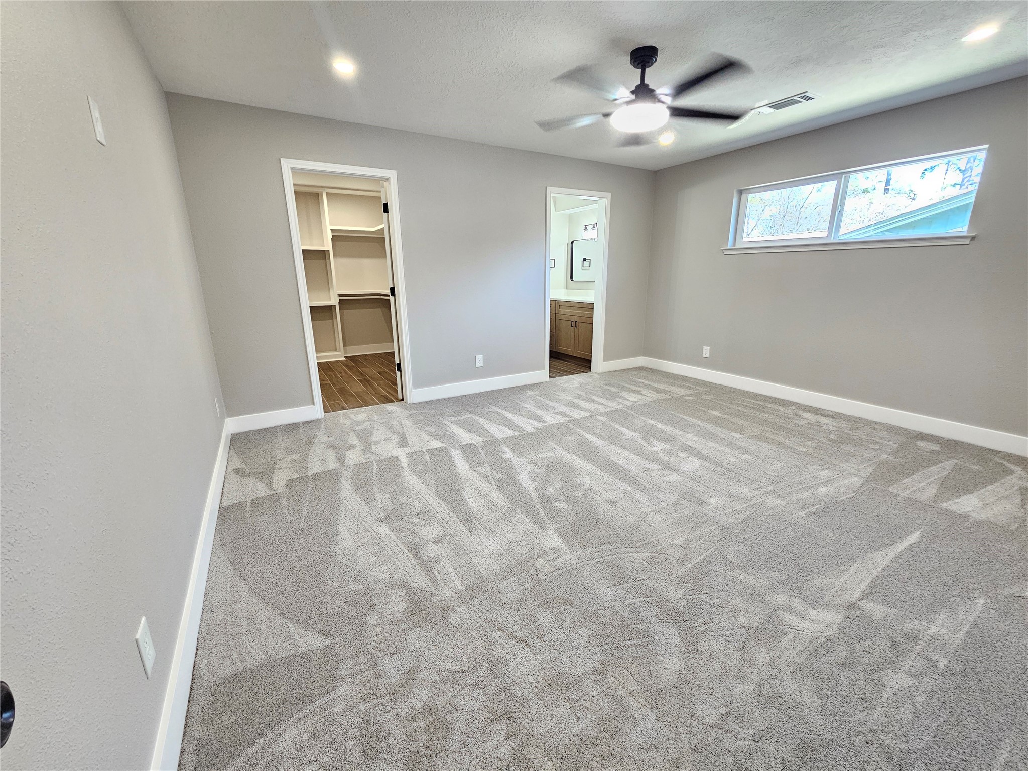 1207 Whitestone Lane Houston, TX 77073 - Photo 20 of 36 Master bedroom