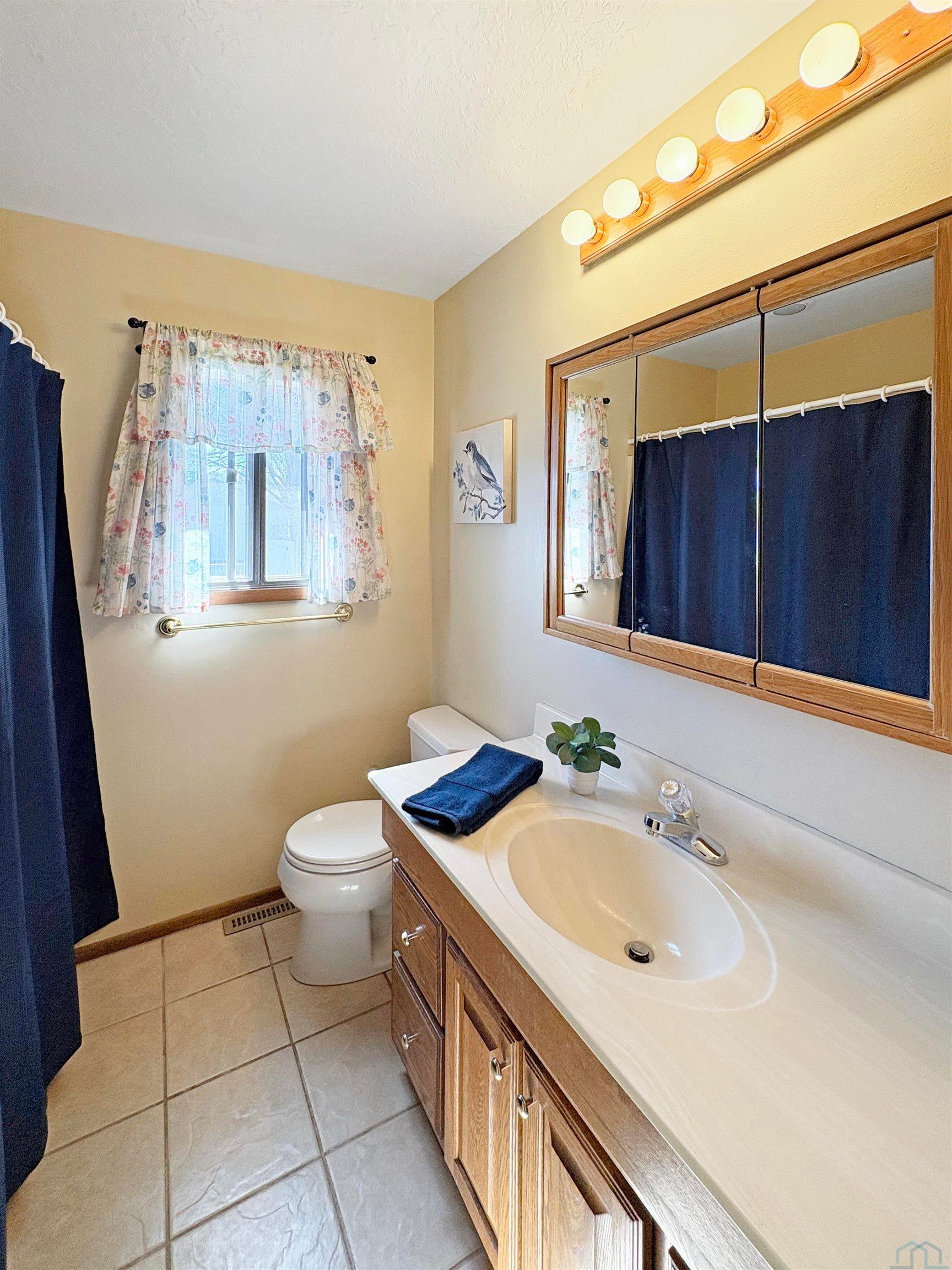 2510 Canterbury Road Sergeant Bluff, IA 51054 - Photo 11 of 25 Gallery Image 11