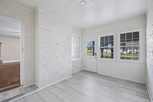 $240,000 | 201 Highway 301, Micro, NC 27576