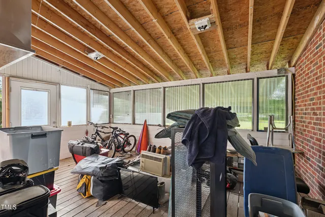 $240,000 | 201 Highway 301, Micro, NC 27576