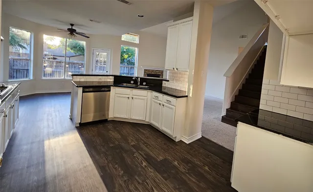 $2,600 | 2202 Cherry Hill Court, Richmond, TX 77469