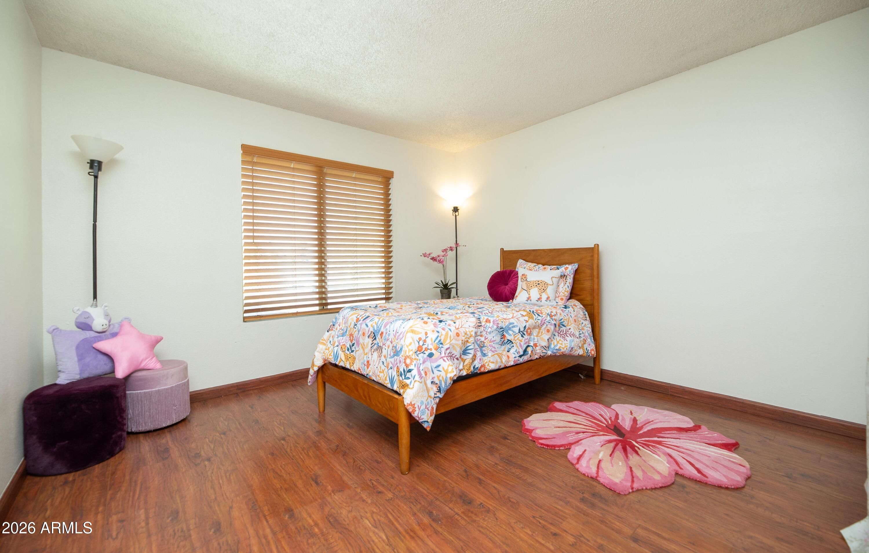 2435 West Greenway Road, Unit 8 Phoenix, AZ 85023 - Photo 20 of 41 Greenway-16