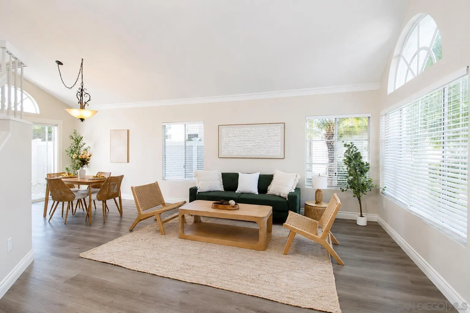 29600 Nightcrest Circle Temecula, CA 92591 - Photo 5 of 40