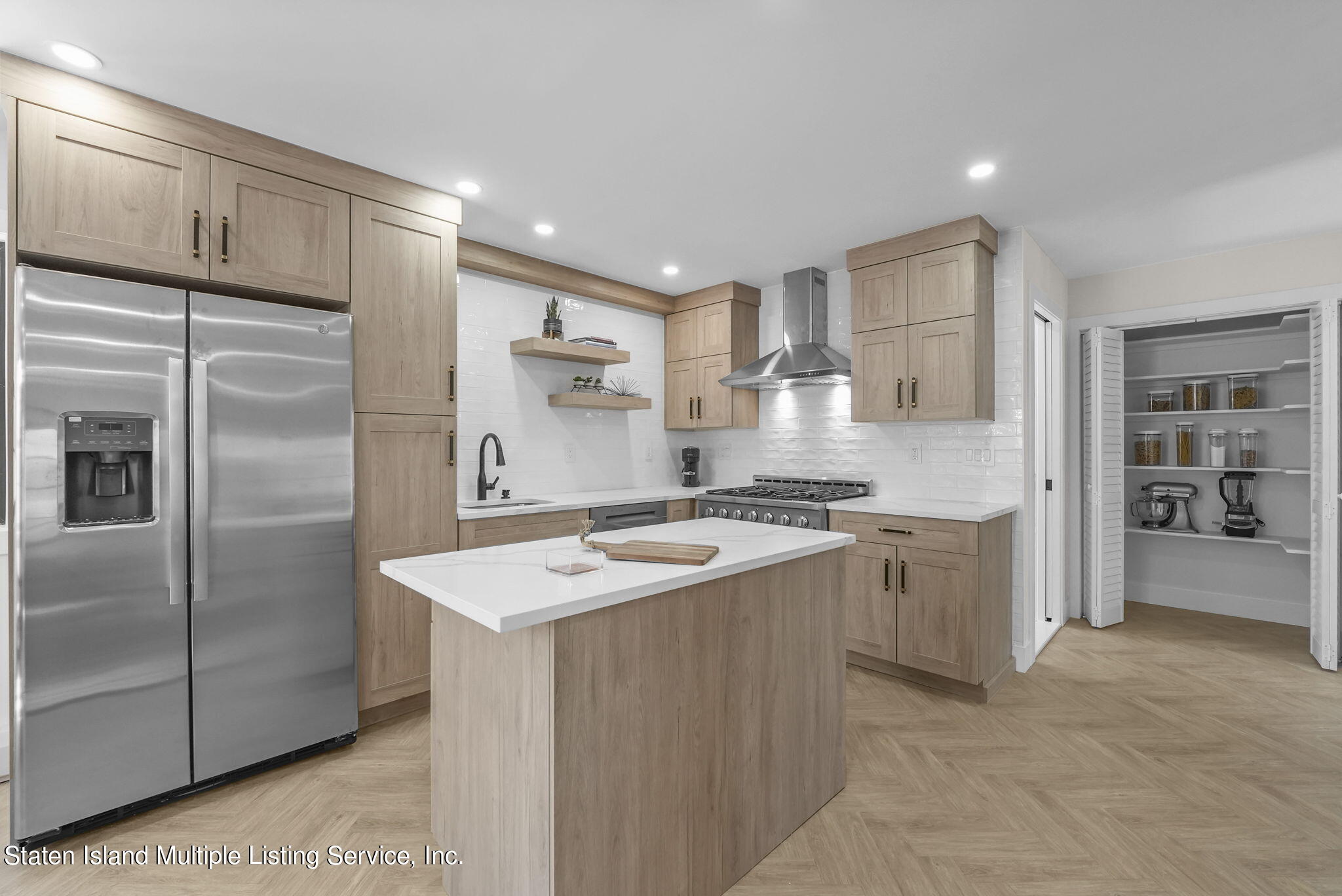 8 Starlight Road Staten Island, NY 10301 - Photo 15 of 56 Kitchen 2