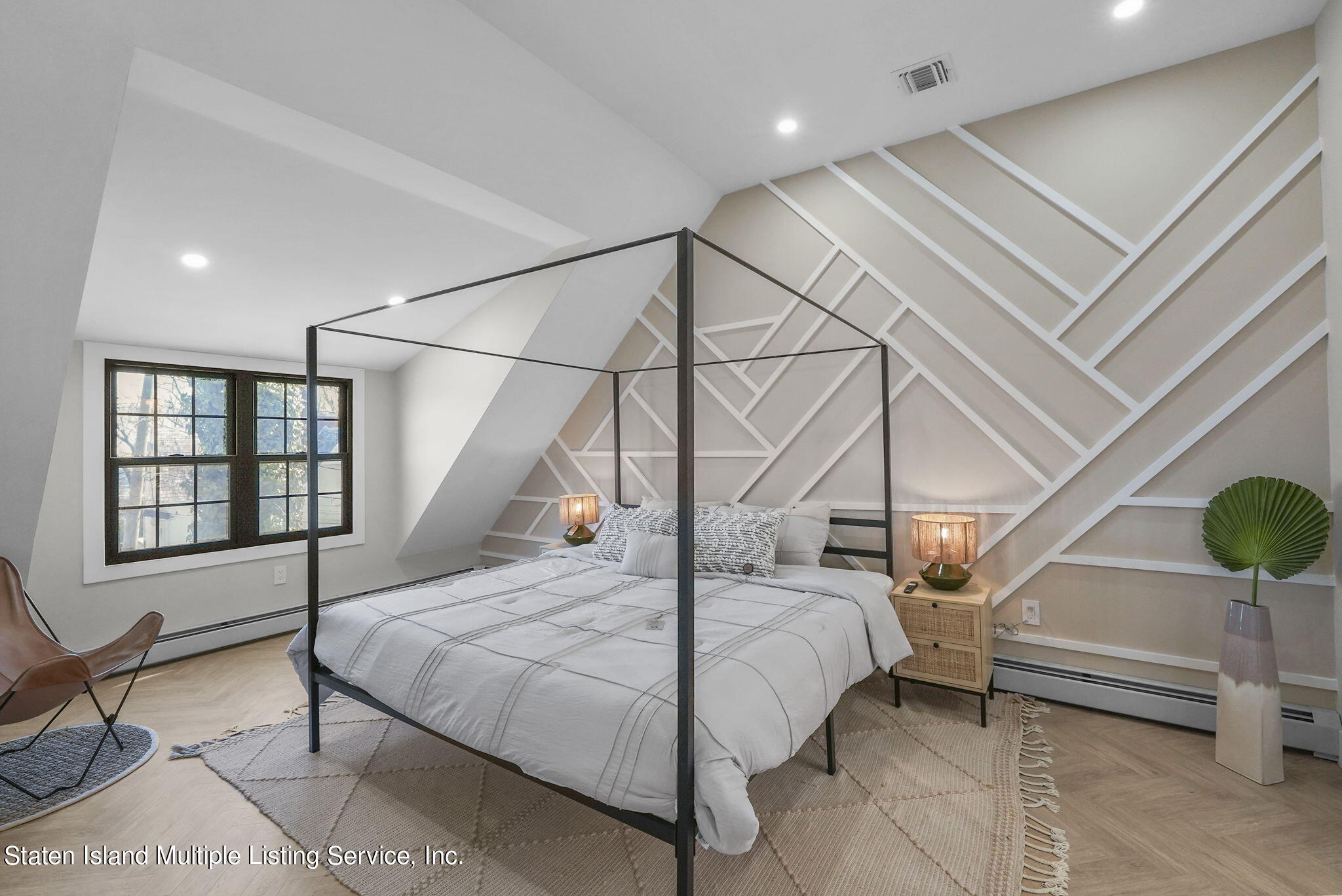 8 Starlight Road Staten Island, NY 10301 - Photo 20 of 56 Primary Bed