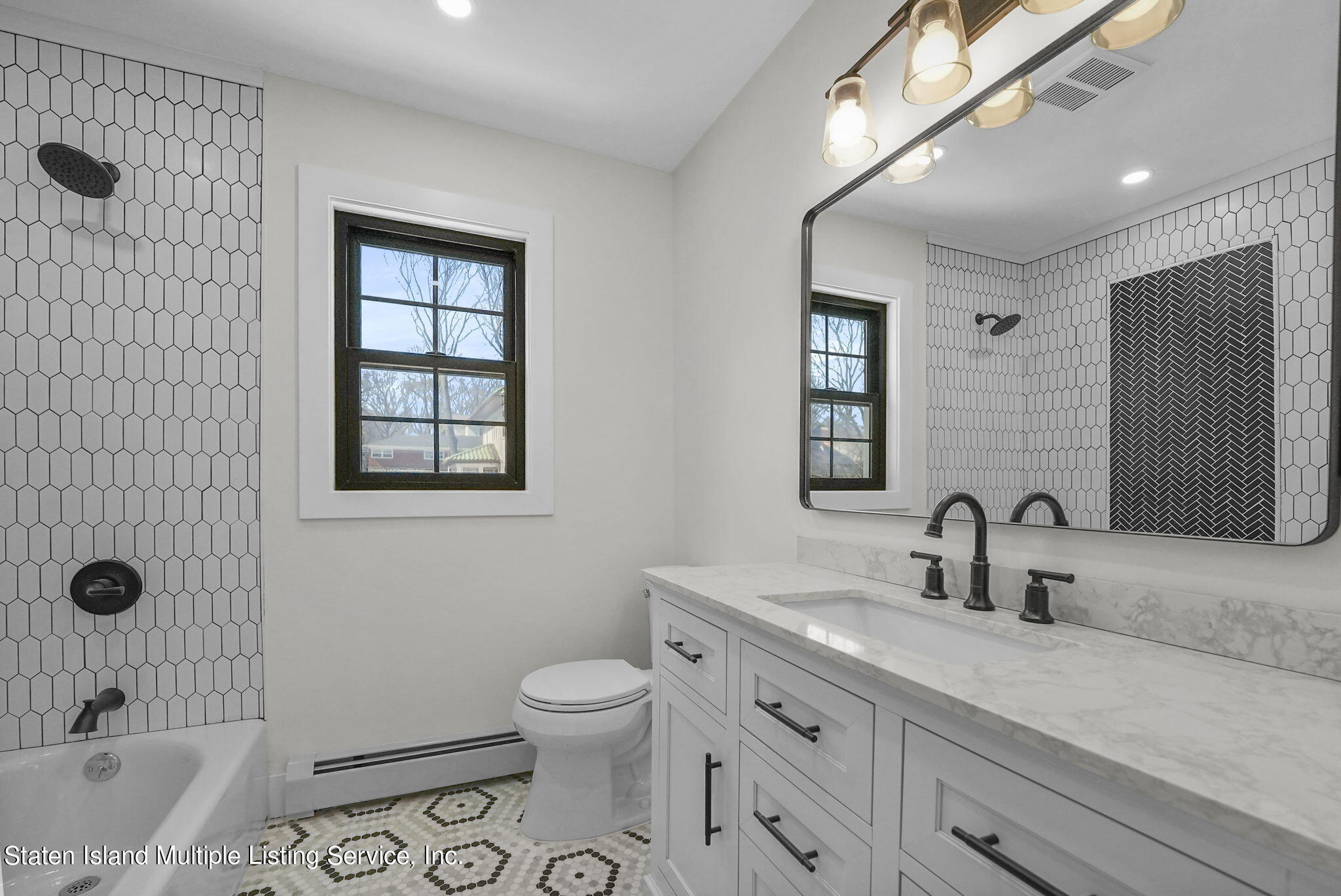 8 Starlight Road Staten Island, NY 10301 - Photo 31 of 56 Bath 2