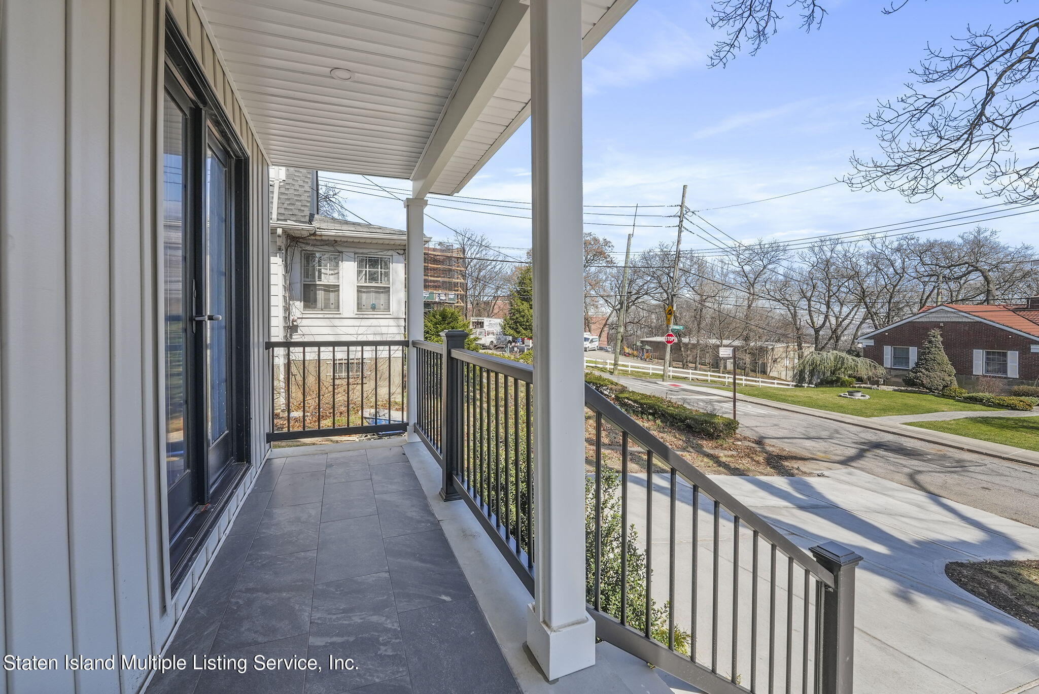 8 Starlight Road Staten Island, NY 10301 - Photo 5 of 56 Front Porch 2