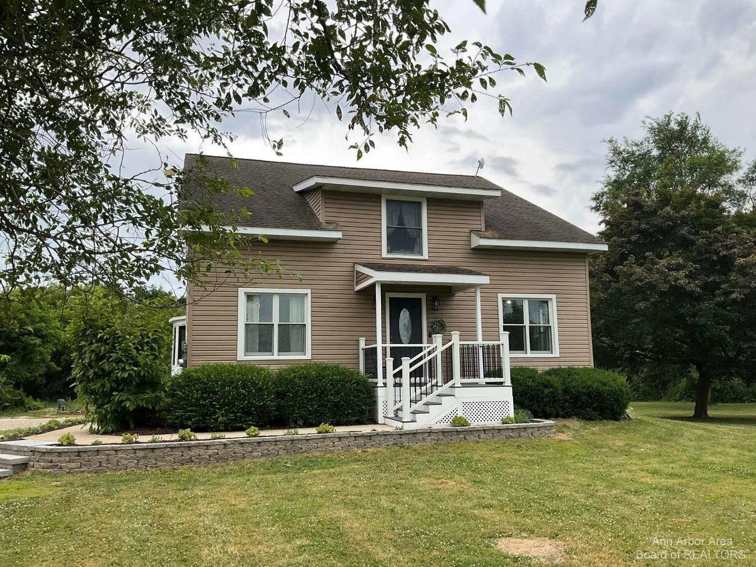 17901 Sherman Road Milan, MI 48160 - Photo 1 of 28 Photo 1
