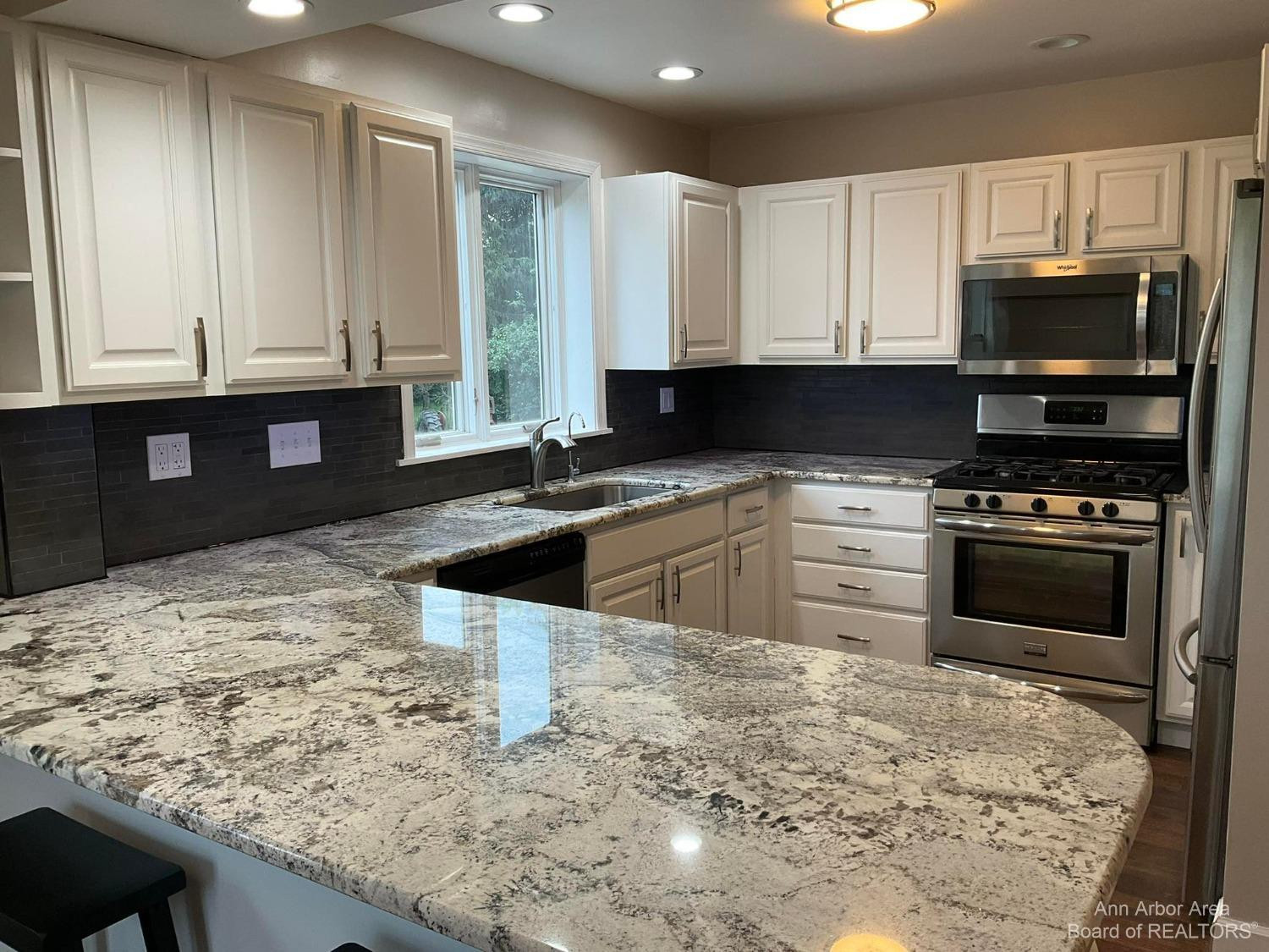 17901 Sherman Road Milan, MI 48160 - Photo 10 of 28 Photo 10