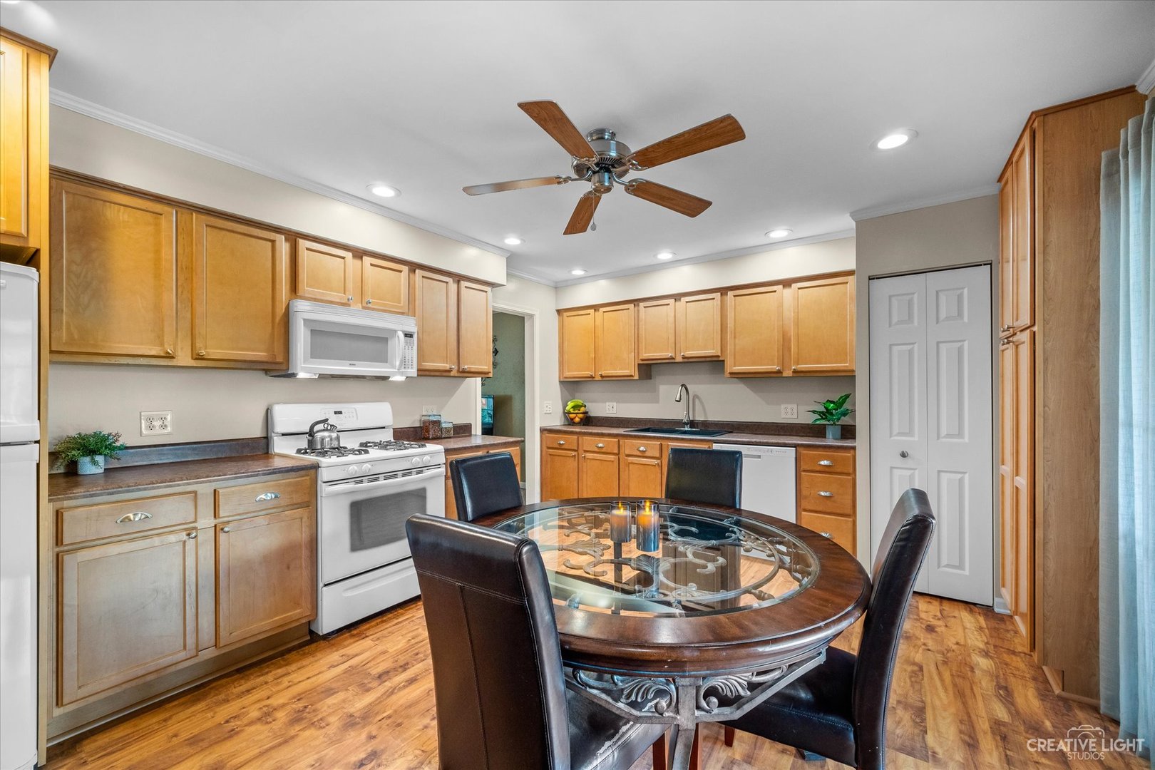 76 Springdale Road Montgomery, IL 60538 - Photo 8 of 28 Gallery Image 8