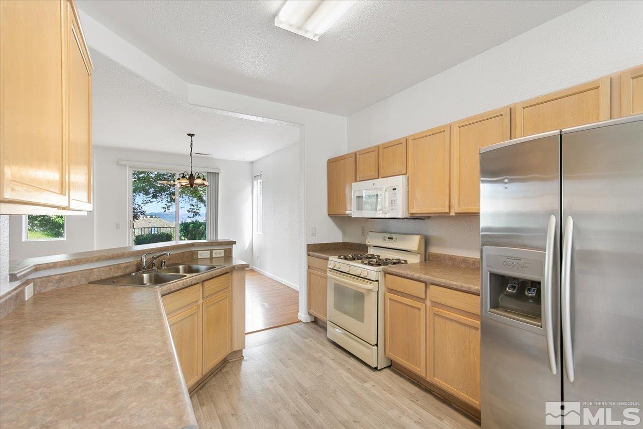 6284 Everest Court Reno, NV 89523 - Photo 5 of 26 Photo 5