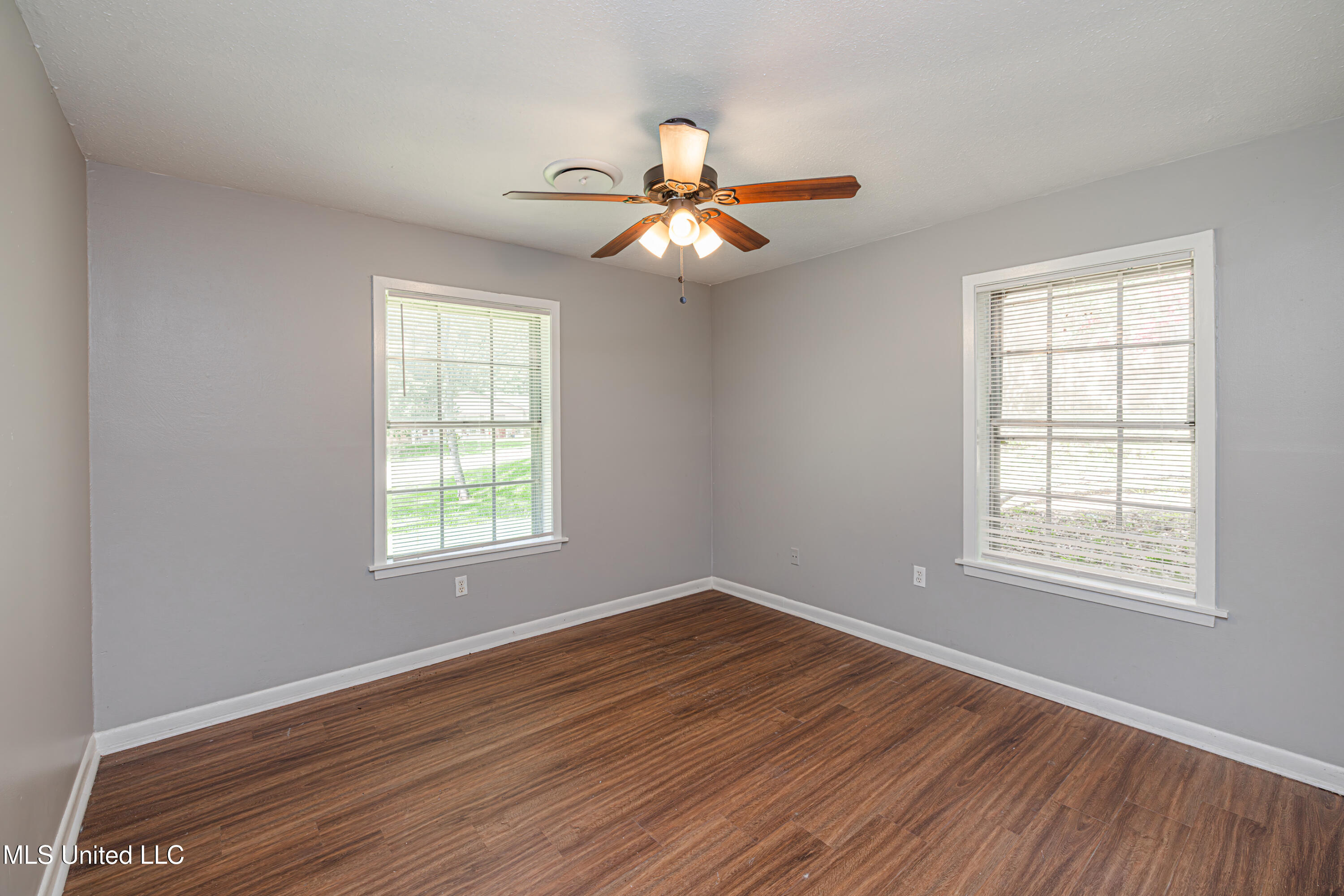 809 Normandy Drive Clinton, MS 39056 - Photo 26 of 38 1R4A1618