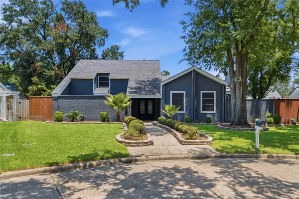 $799,000 | 703 Queensmill Court, Houston, TX 77079