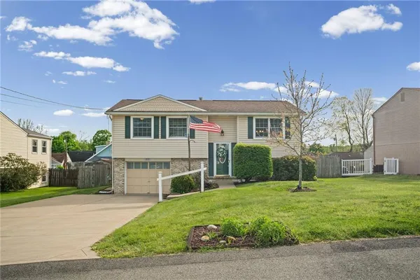 $325,000 | 213 Winslow Drive, Oakdale, PA 15071