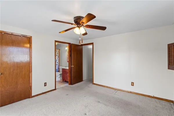 $325,000 | 213 Winslow Drive, Oakdale, PA 15071