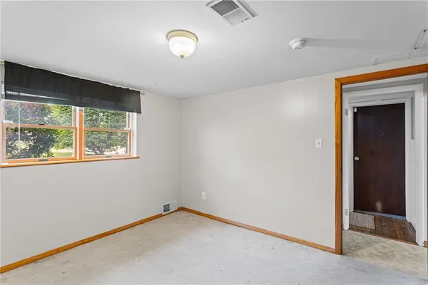 $325,000 | 213 Winslow Drive, Oakdale, PA 15071