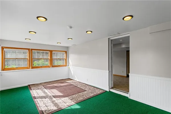 $325,000 | 213 Winslow Drive, Oakdale, PA 15071