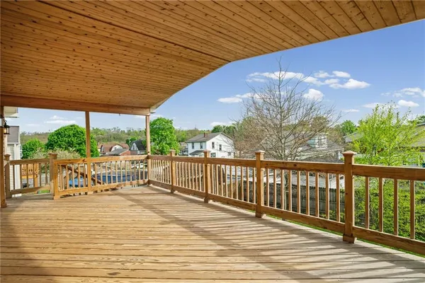 $325,000 | 213 Winslow Drive, Oakdale, PA 15071
