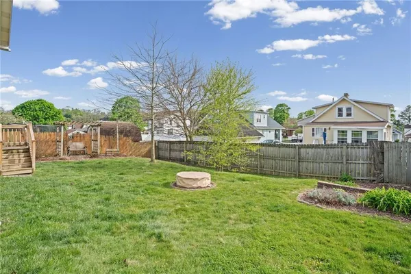 $325,000 | 213 Winslow Drive, Oakdale, PA 15071