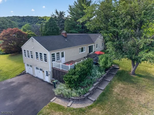 $674,900 | 100 Black Brook Road, Hampton, NJ 08827