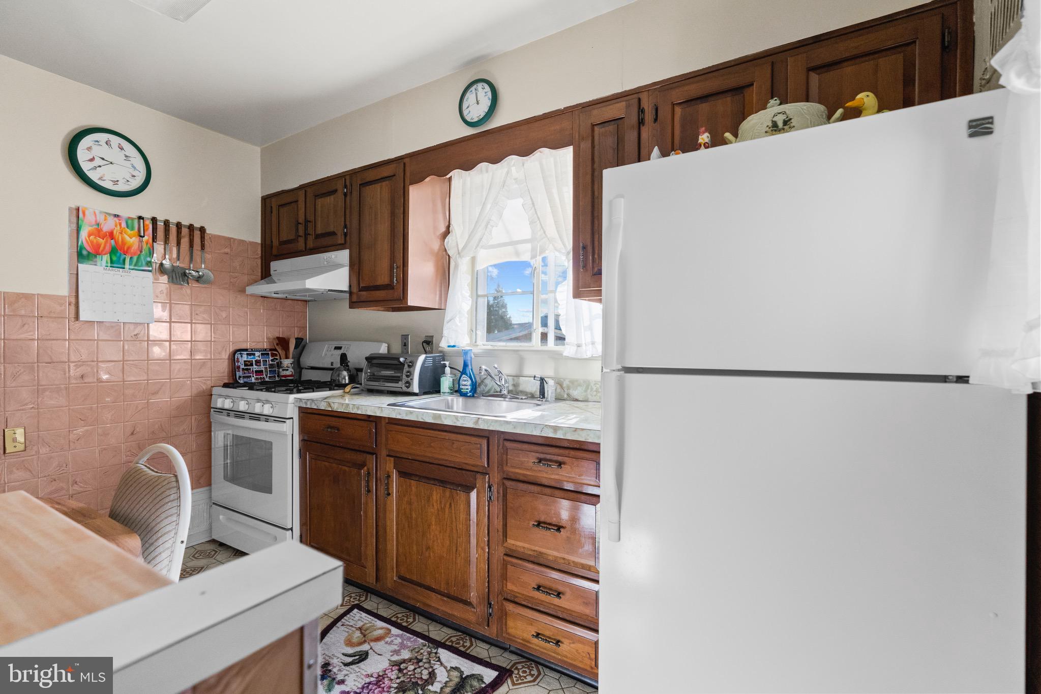 10302 Gardiner Avenue Silver Spring, MD 20902 - Photo 9 of 30 Gallery Image 9