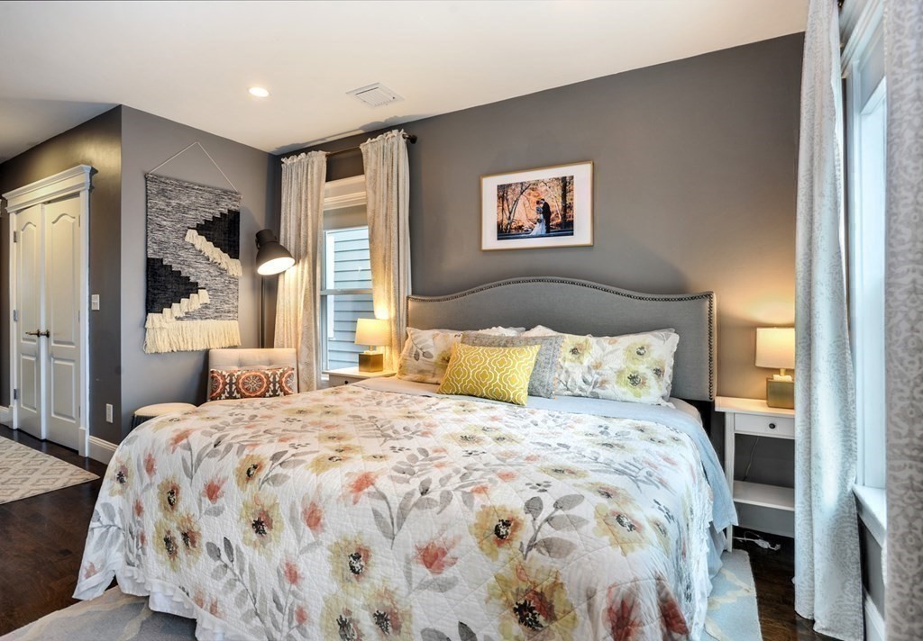 174 West 9th Street, Unit 3 Boston, MA 02127 - Photo 4 of 6