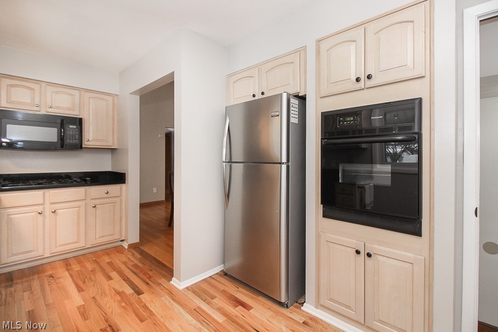 6254 Springwood Road Cleveland, OH 44130 - Photo 11 of 35 Gallery Image 11