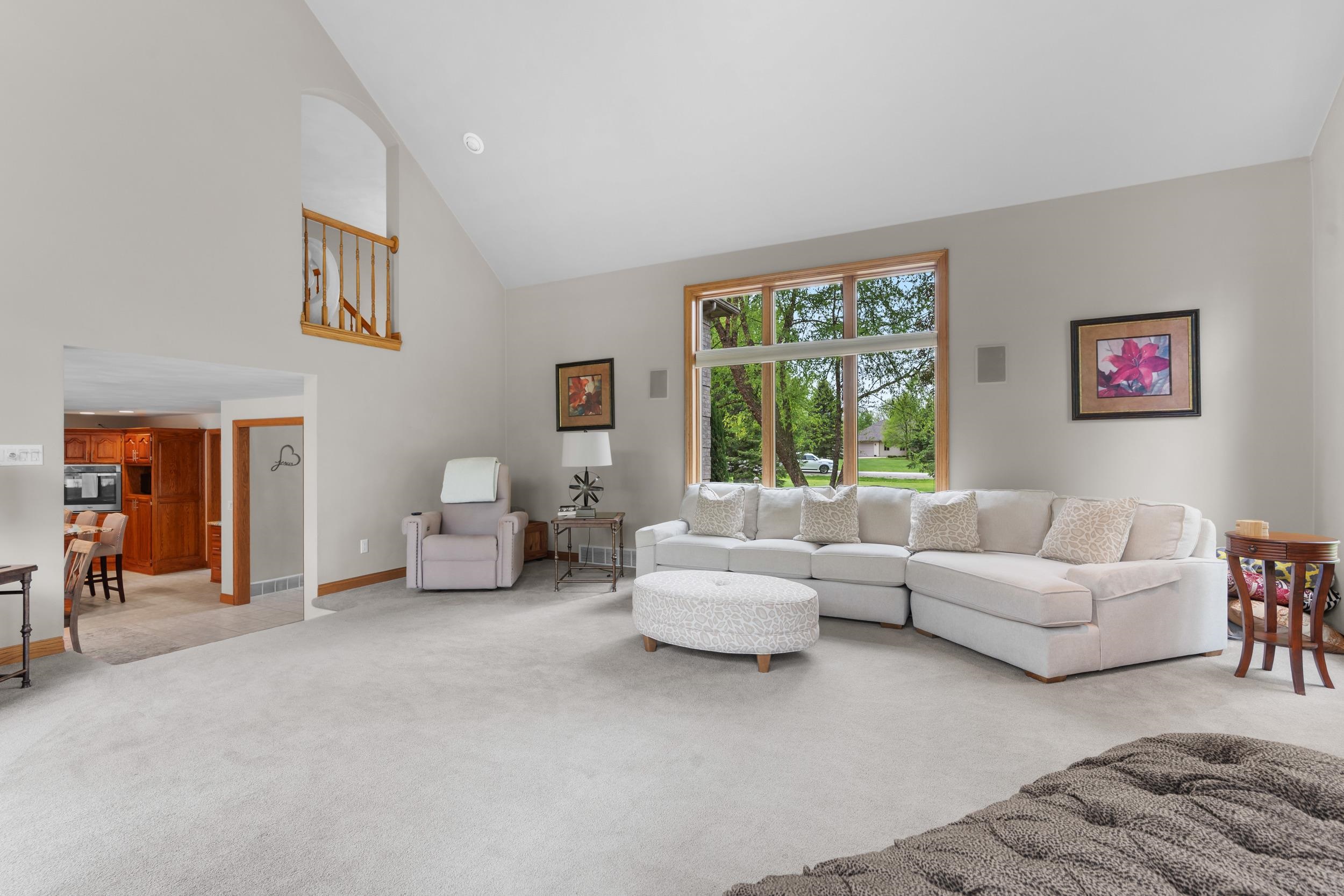 W8678 Hillview Road Hortonville, WI 54944 - Photo 6 of 68
