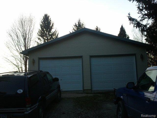 5329 Pratt Road Lapeer, MI 48446 - Photo 13 of 17 attached garage.jpg