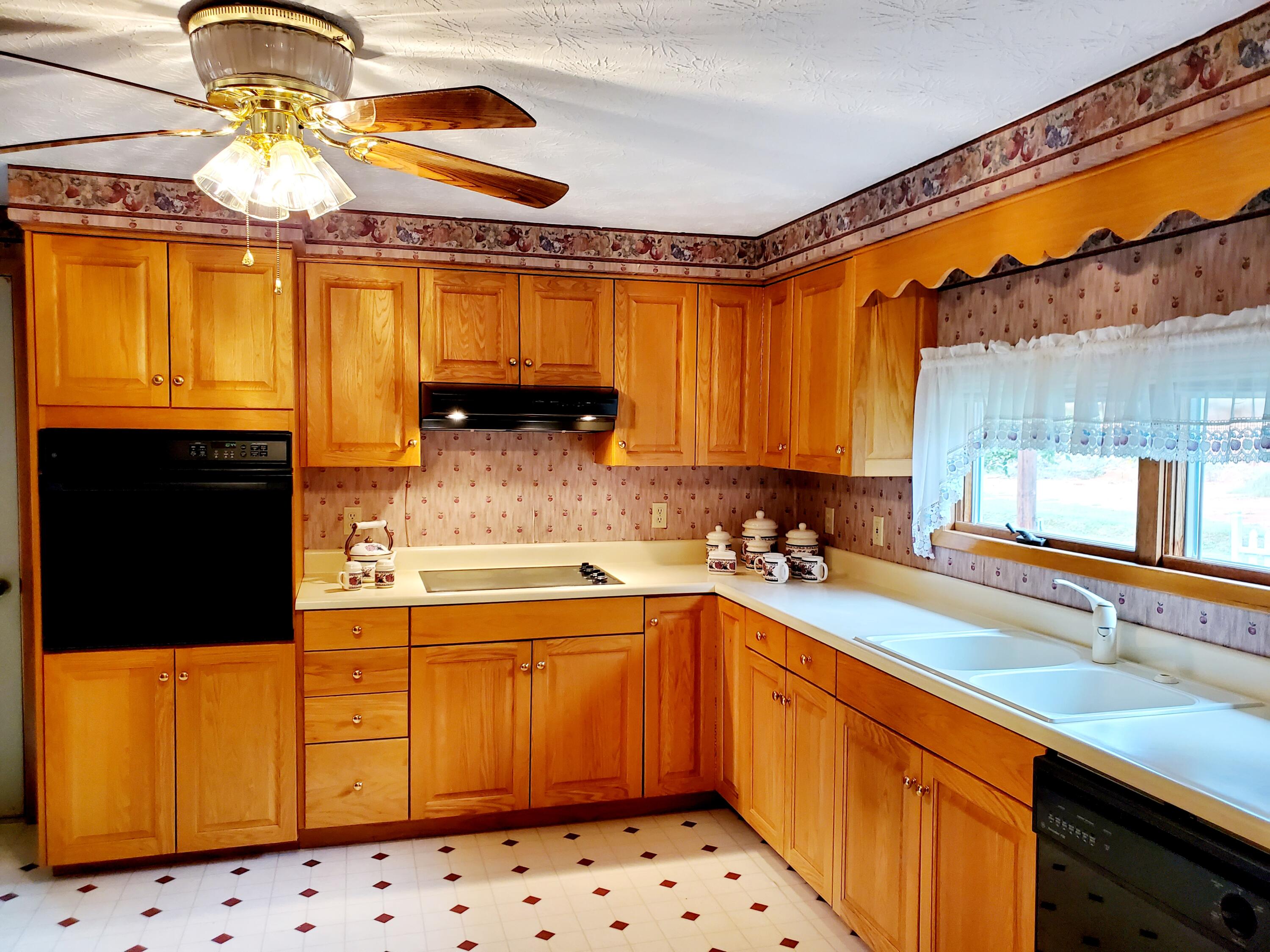 2425 Hartford Road Cosby, TN 37722 - Photo 21 of 70 20220924_141610