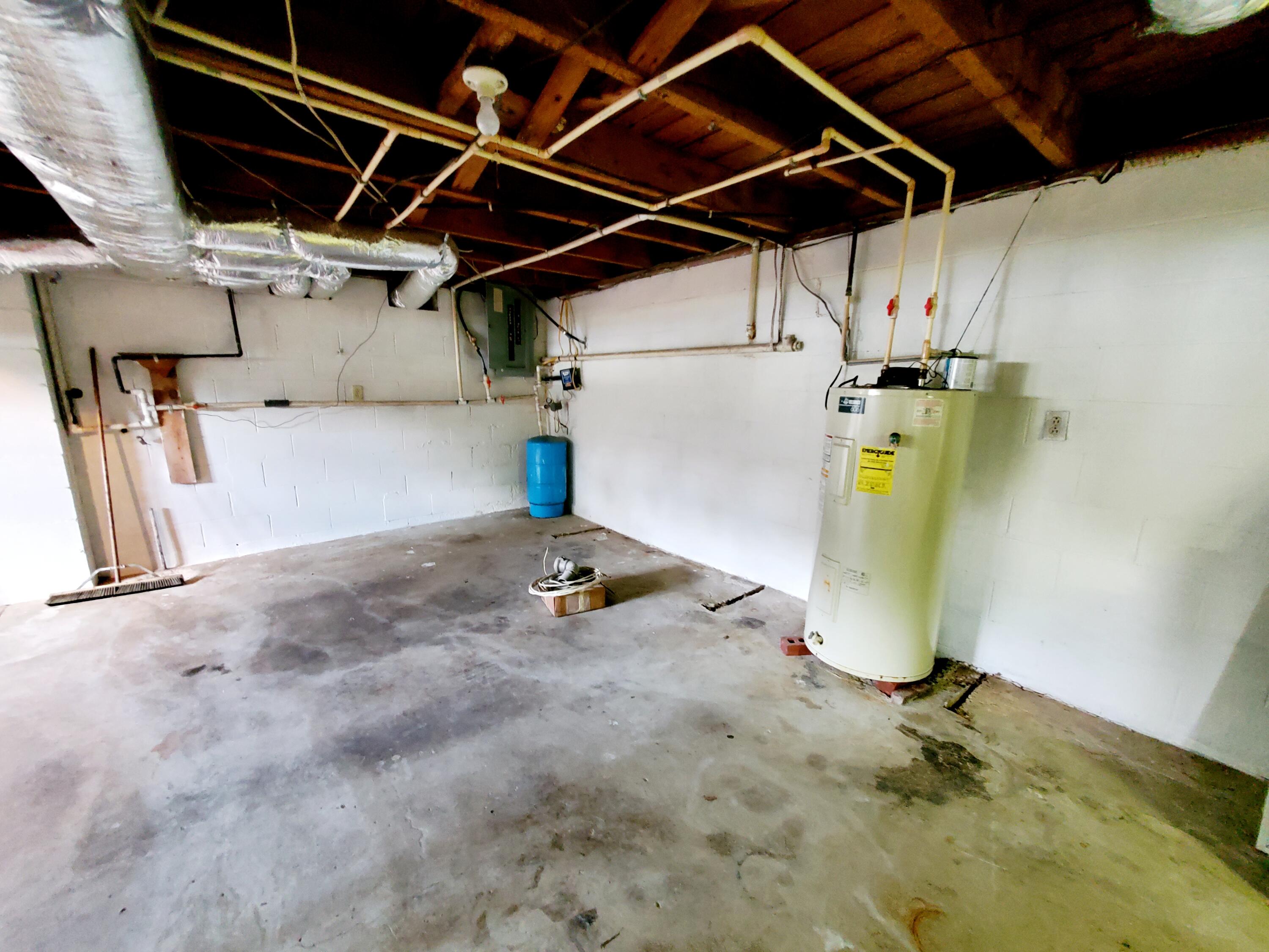 2425 Hartford Road Cosby, TN 37722 - Photo 35 of 70 20220924_142231