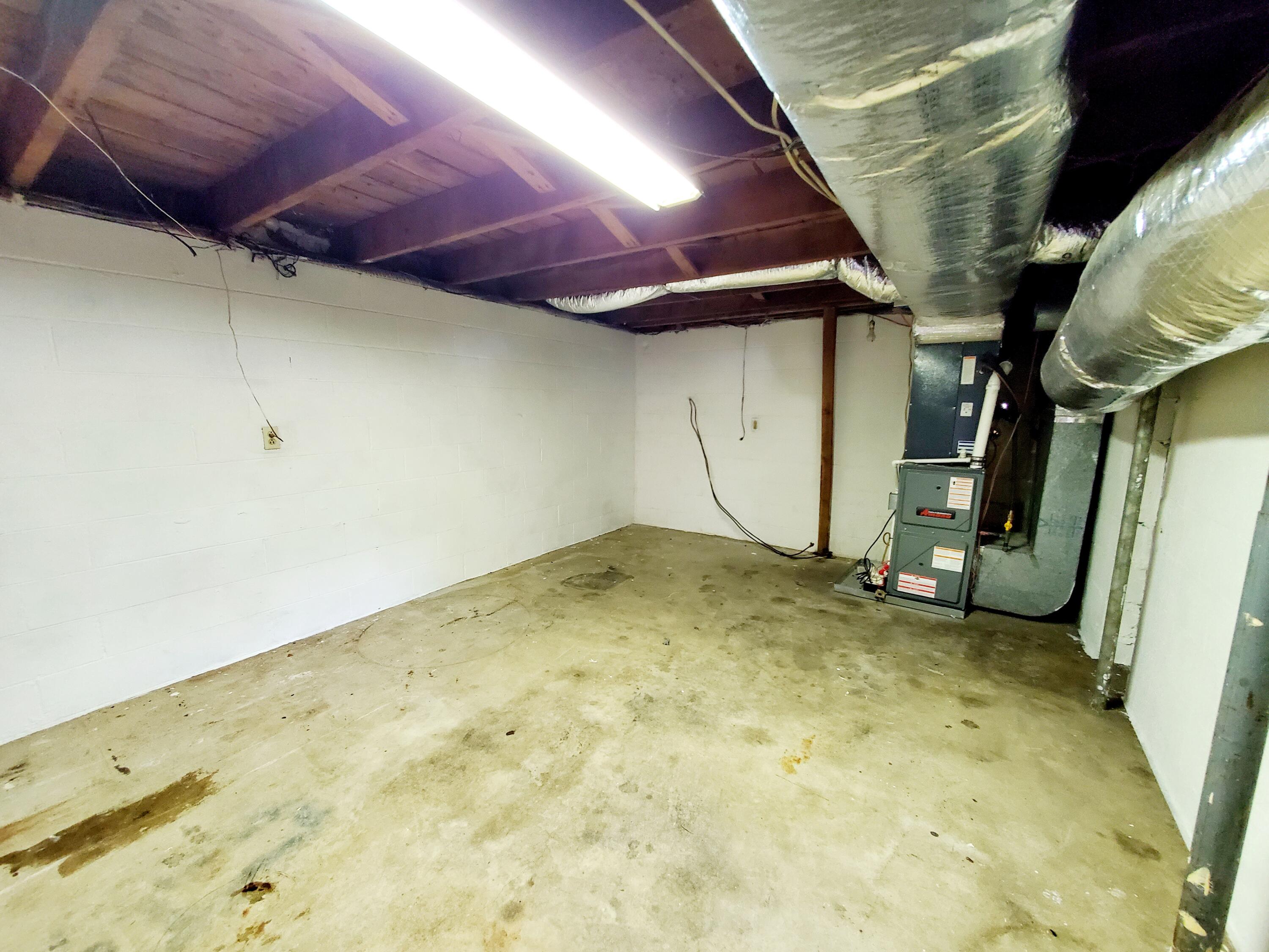 2425 Hartford Road Cosby, TN 37722 - Photo 36 of 70 20220924_142225
