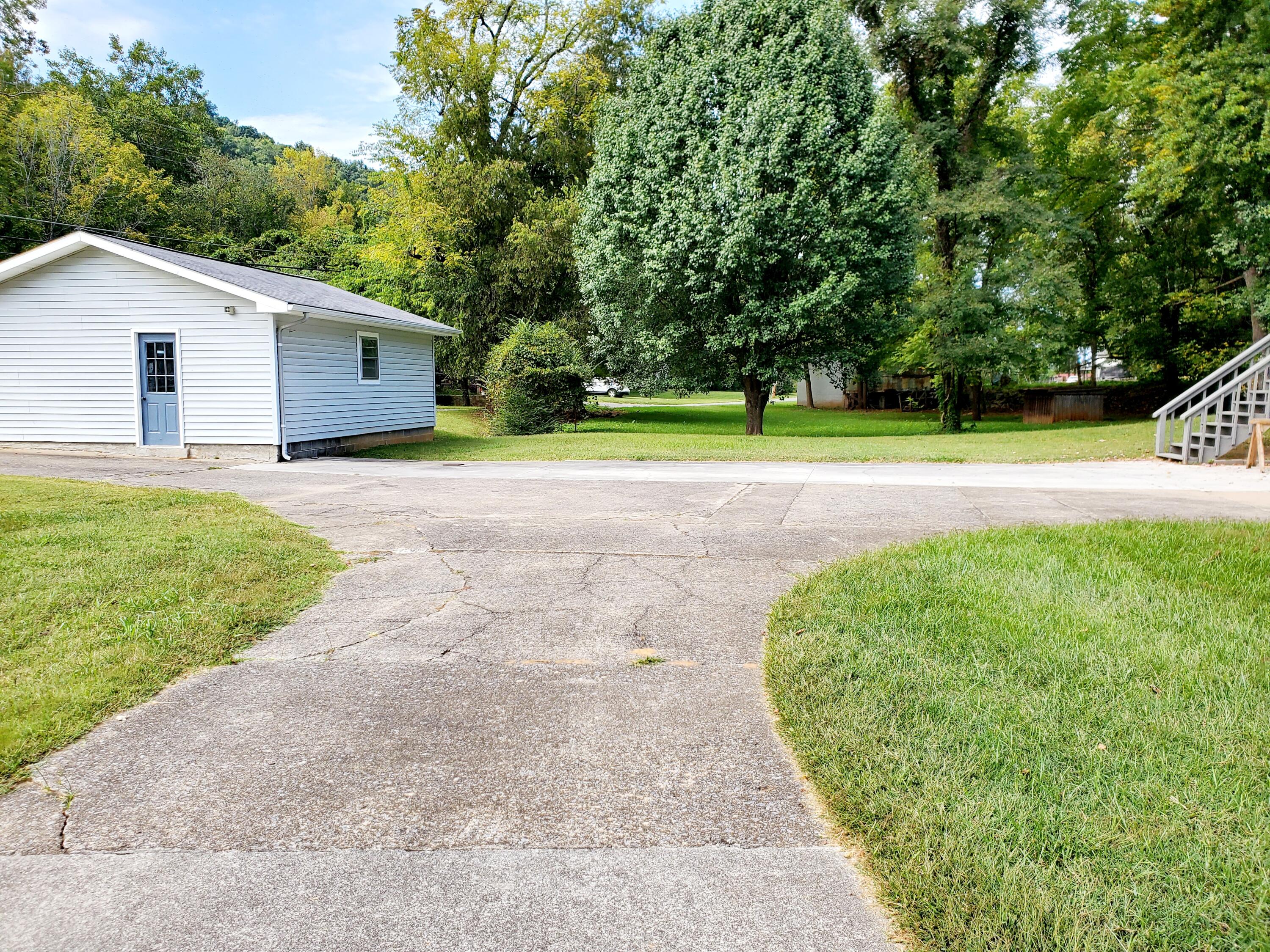 2425 Hartford Road Cosby, TN 37722 - Photo 50 of 70 20220924_144221