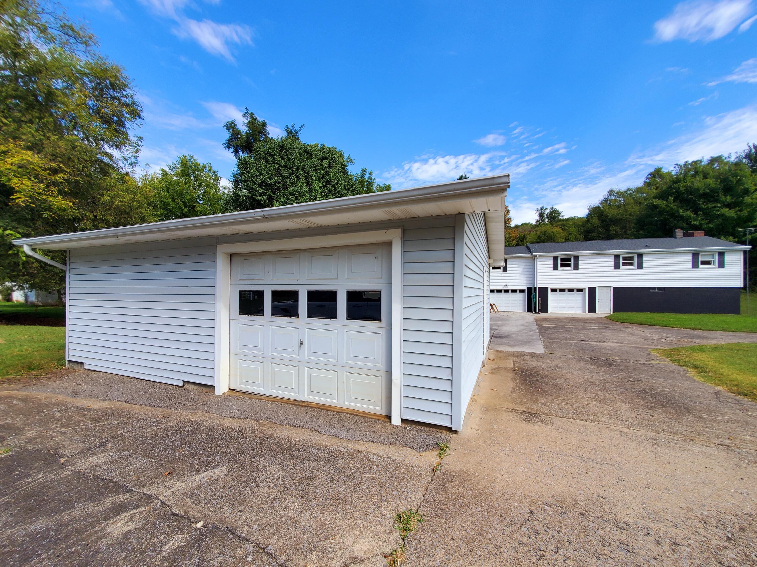 2425 Hartford Road Cosby, TN 37722 - Photo 55 of 70 20220924_142538