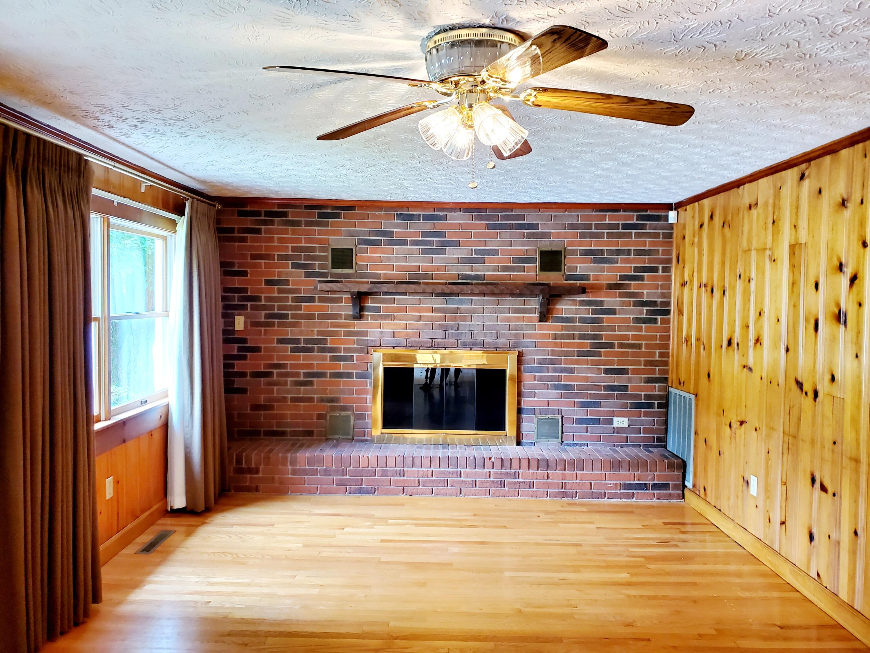 2425 Hartford Road Cosby, TN 37722 - Photo 9 of 70 20220924_140354