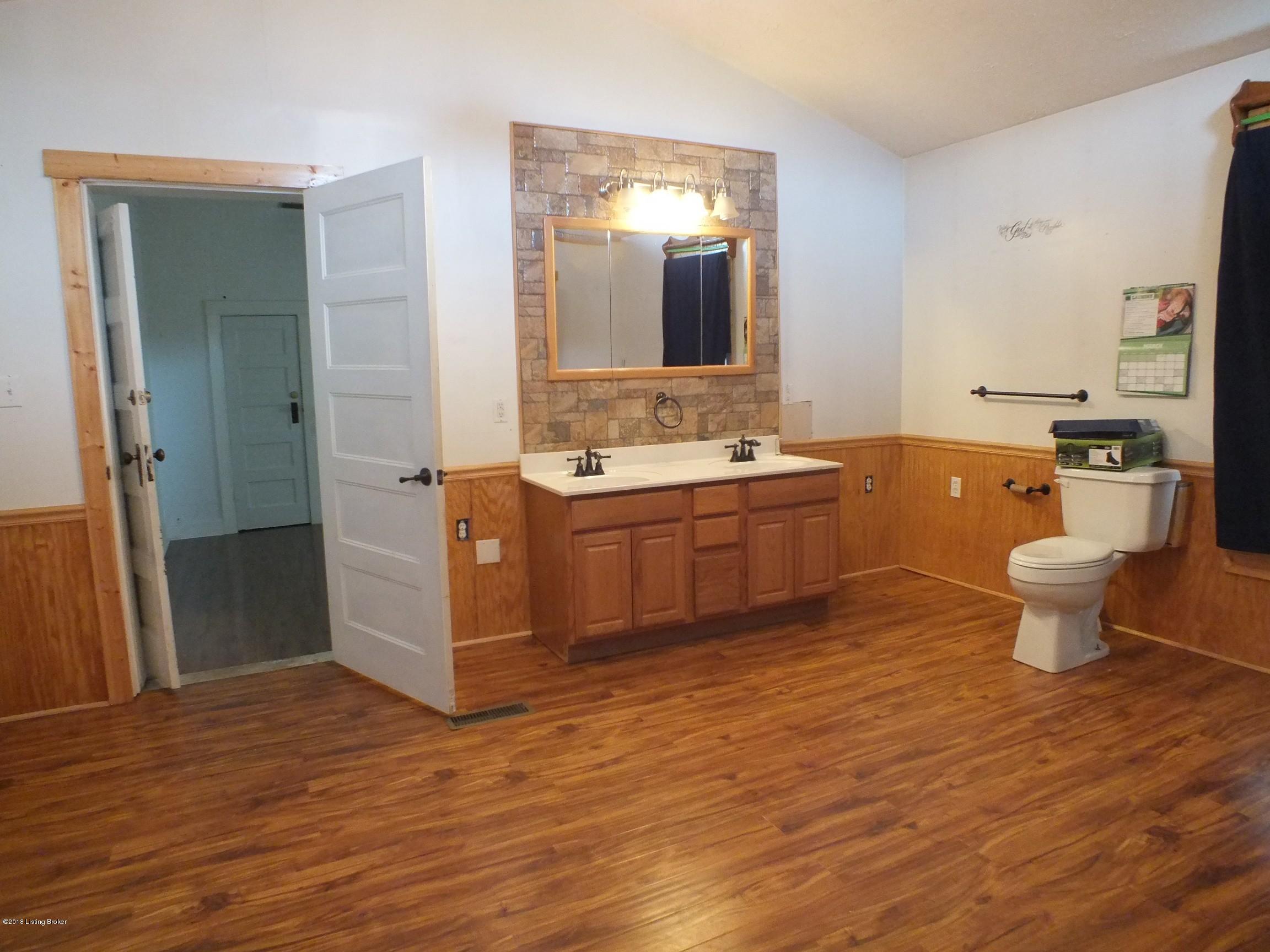 8920 Beaver Dam Road Caneyville, KY 42721 - Photo 13 of 29 Image00011Beaver Dam Rd