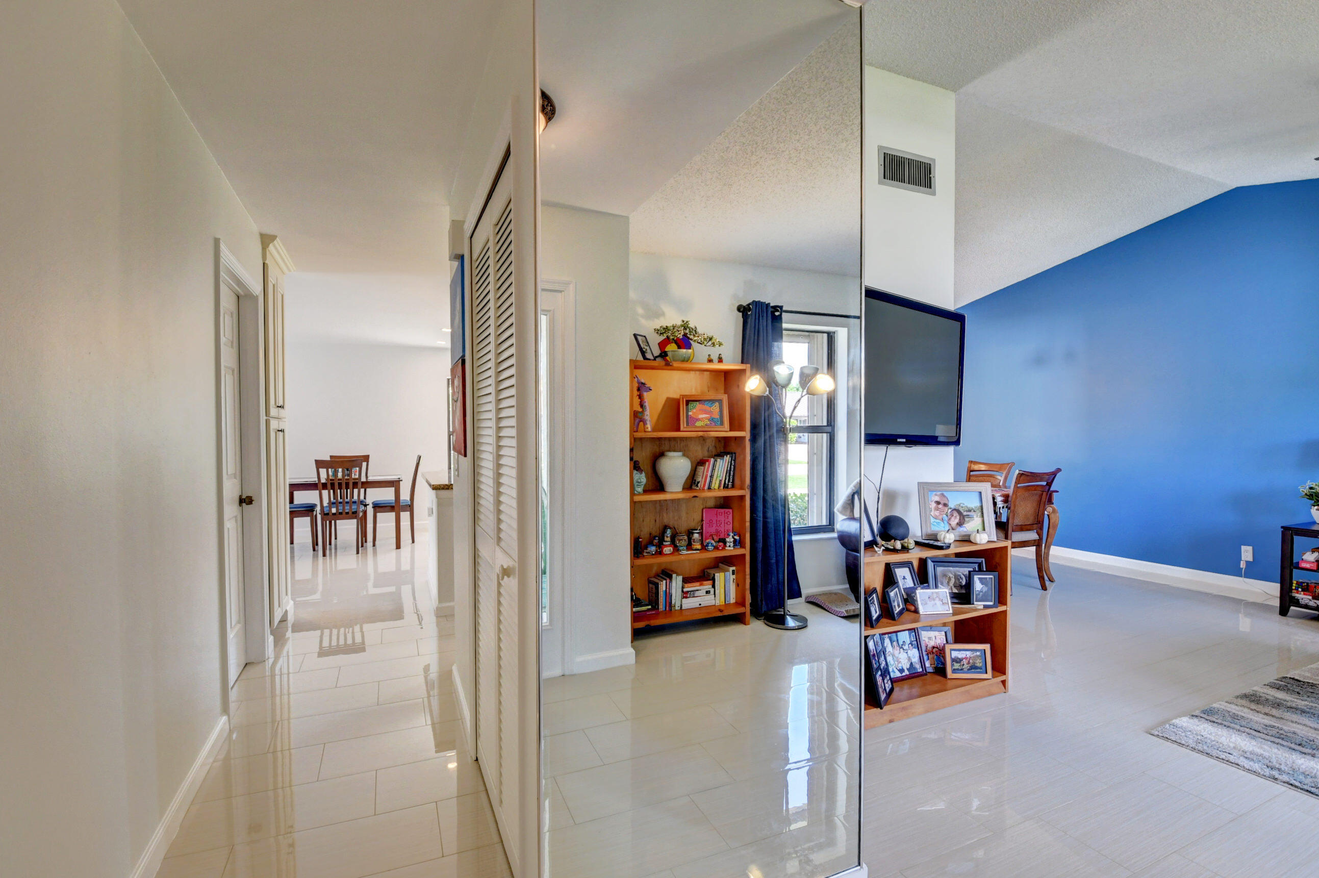 4192 Woods End Road Boca Raton, FL 33487 - Photo 7 of 63 36_dsc_3807_08_09_10_11