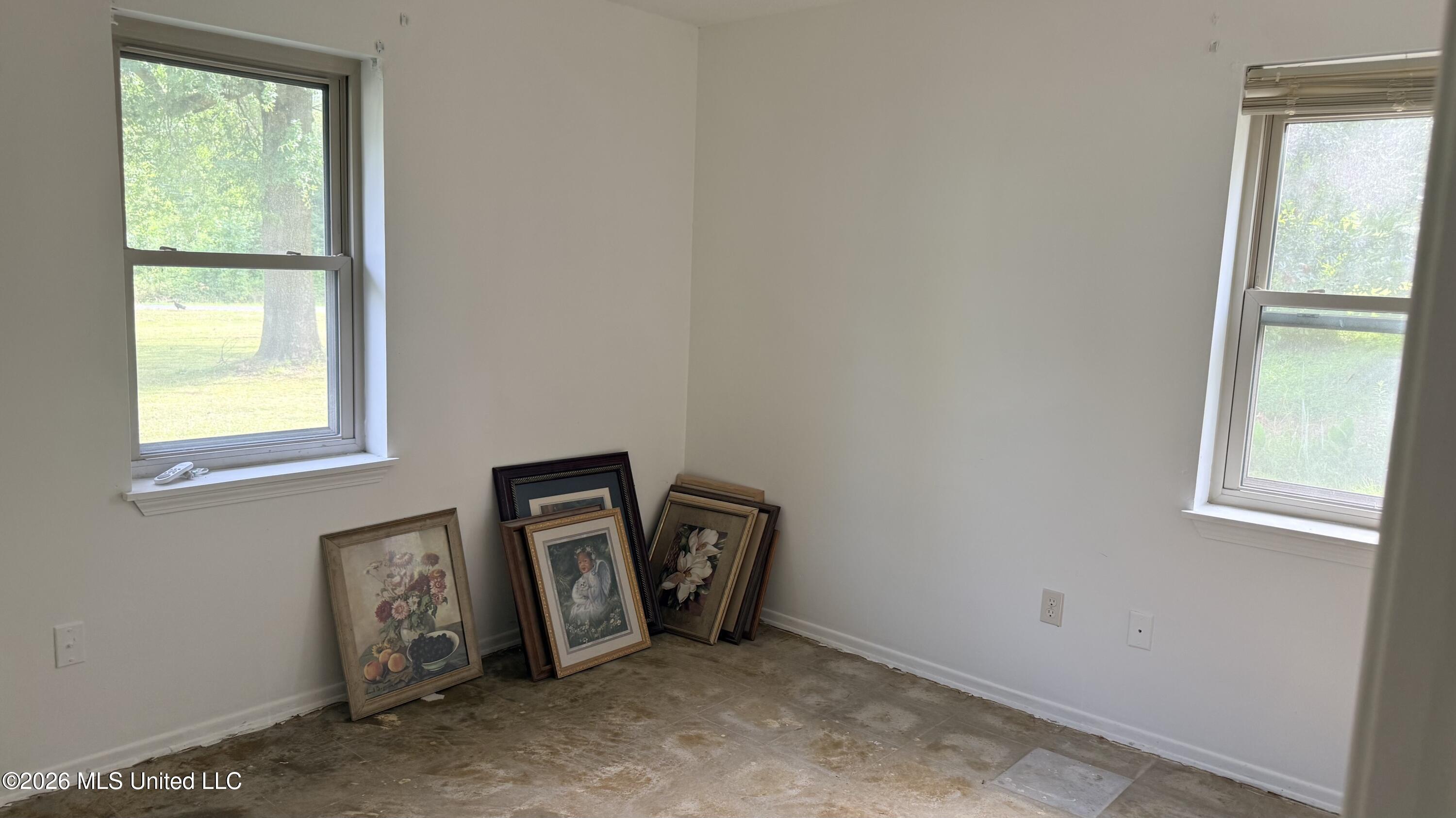 1513 L R L Road Senatobia, MS 38668 - Photo 6 of 10 IMG_4337