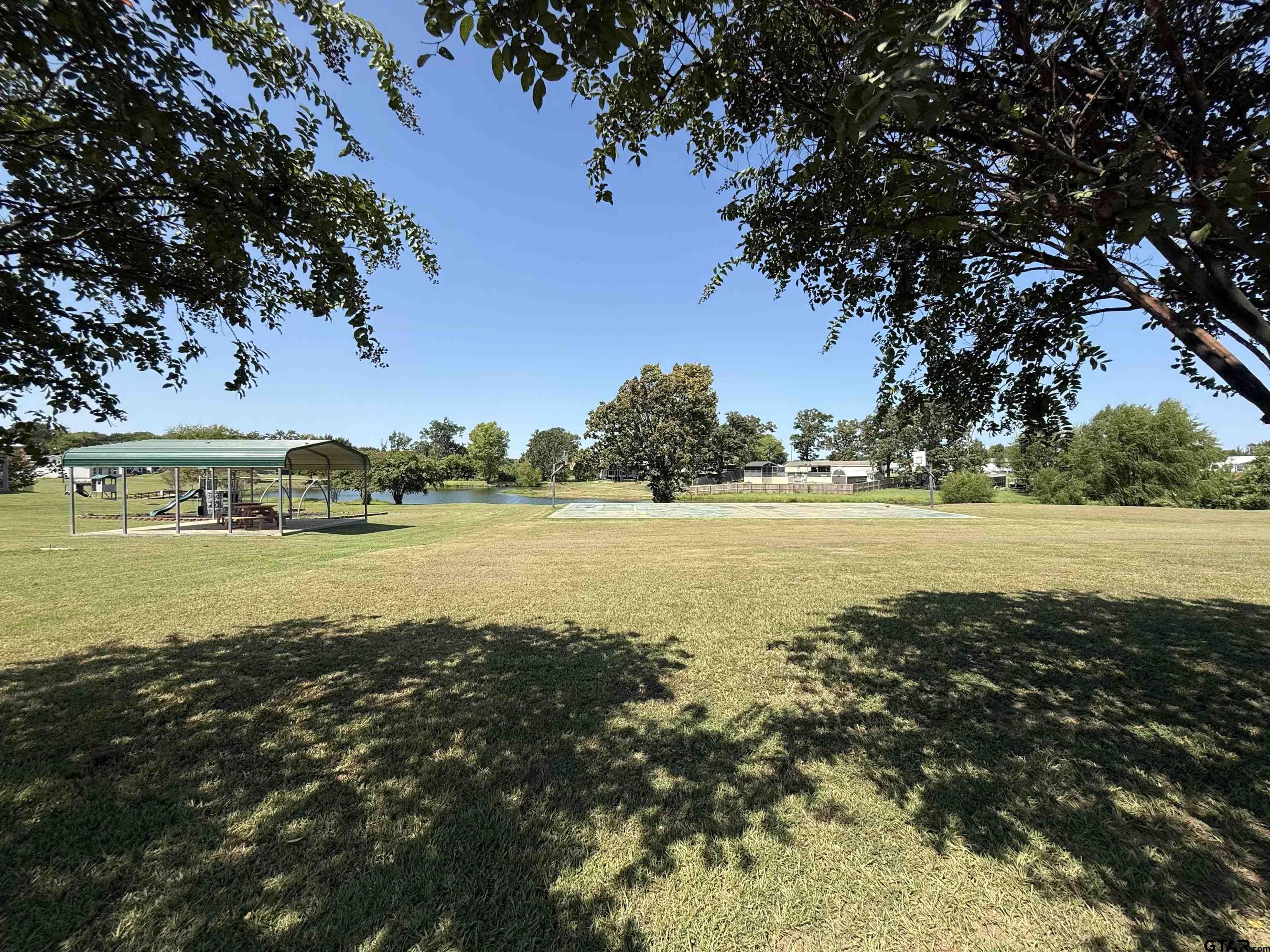 0 Waterfront Row, Unit 213 Quitman, TX 75783 - Photo 11 of 24 a view of an ocean and city