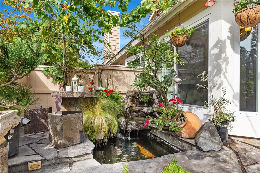 7720 Rambling Brook Way Stanton, CA 90680 - Photo 5 of 31