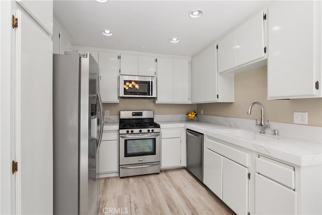 7720 Rambling Brook Way Stanton, CA 90680 - Photo 9 of 31